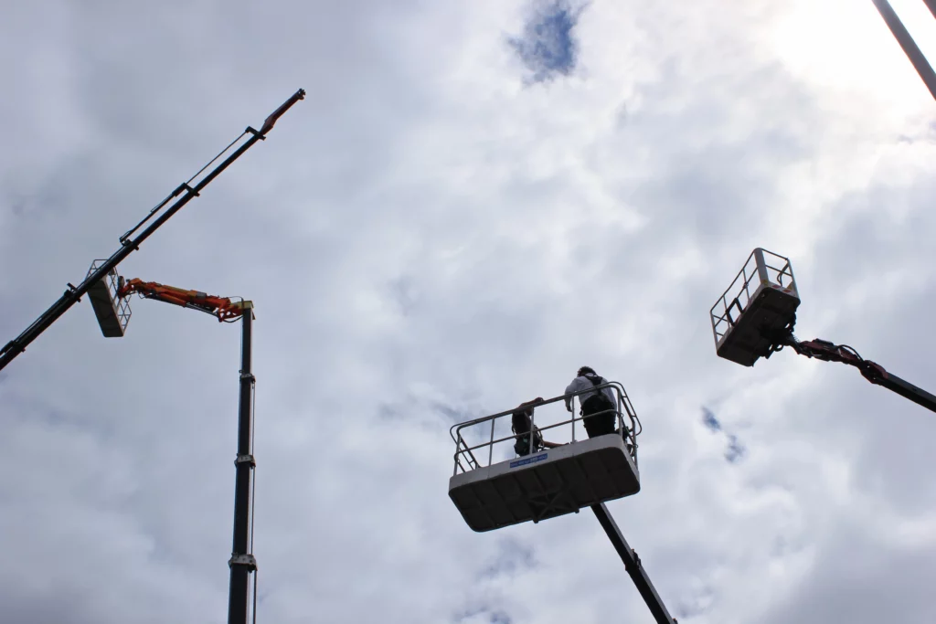 Élévation à 54 mètres en nacelle SERVILOC lors des démonstrations des Portes Ouvertes PRO2MAT 2025